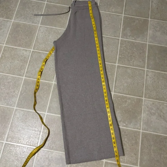 Chic Wide-Leg Gray Women's Pants - Picture 11 of 11